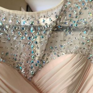 Peach/pink prom dress